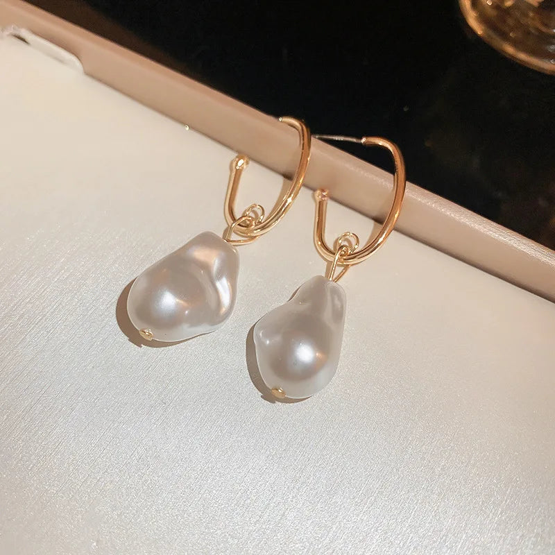 Imitation Pearl Heart Round Stud Earrings – Elegant Women’s Jewelry