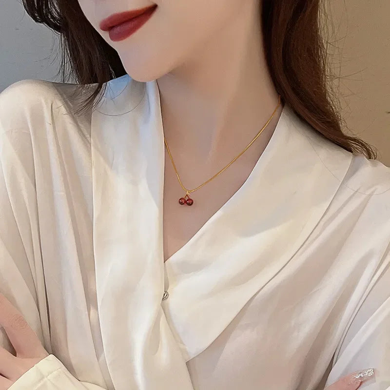 Little Wine Red Cherry Pendant Necklace – Golden Chain Women’s Fashion Jewelry