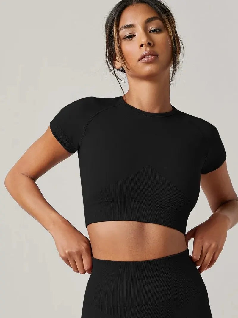 Women’s Seamless Yoga Top – Short Sleeve Sport T-Shirt for Fitness & Activewear