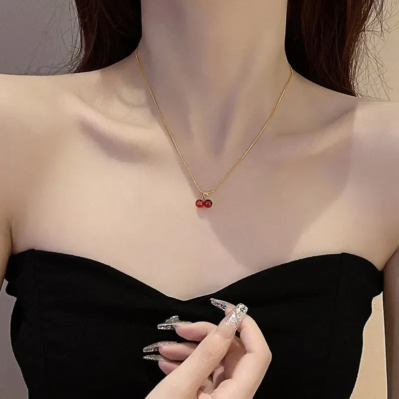 Little Wine Red Cherry Pendant Necklace – Golden Chain Women’s Fashion Jewelry