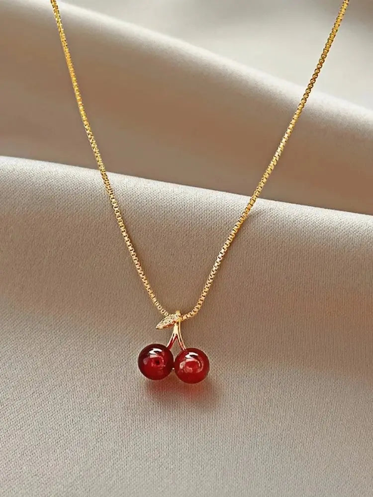 Little Wine Red Cherry Pendant Necklace – Golden Chain Women’s Fashion Jewelry