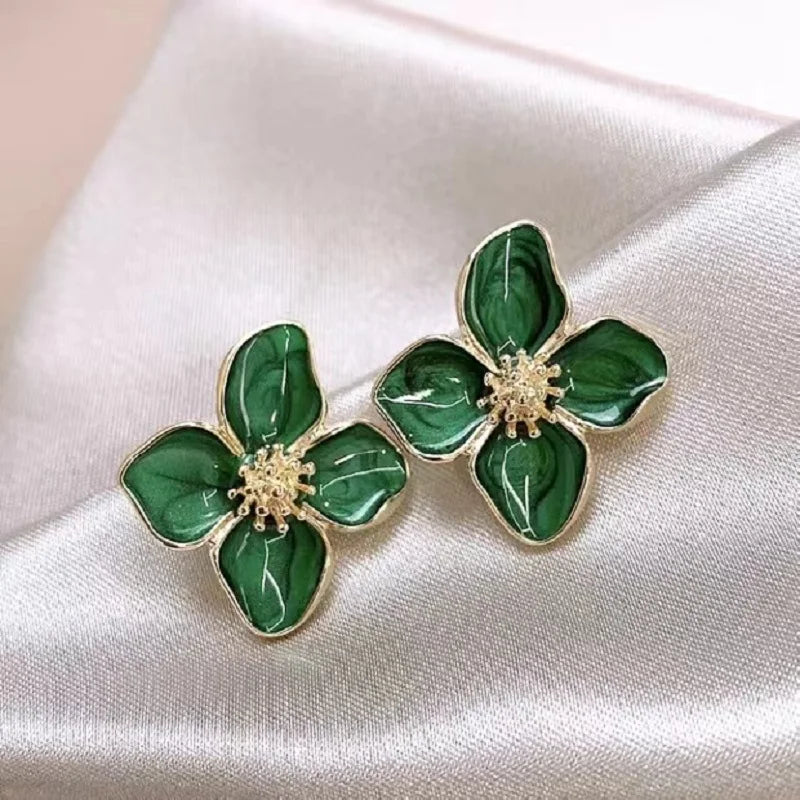 Sweet Flower Stud Earrings for Women – Vintage Romantic Jewelry