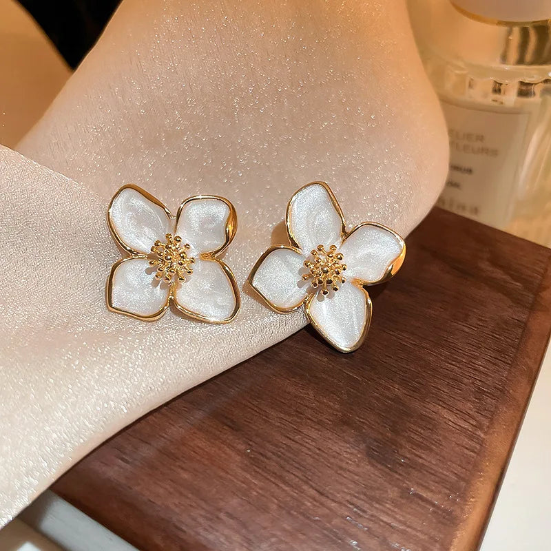 Sweet Flower Stud Earrings for Women – Vintage Romantic Jewelry